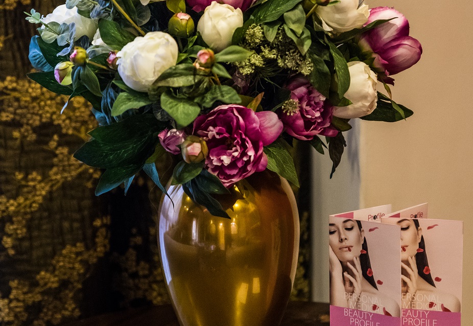 &Epsilon;&pi;&iota;&kappa;&omicron;&iota;&nu;&omega;&nu;ί&alpha;